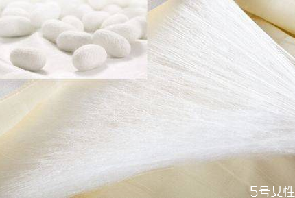 蠶絲被怎么洗 蠶絲被清洗注意事項(xiàng)