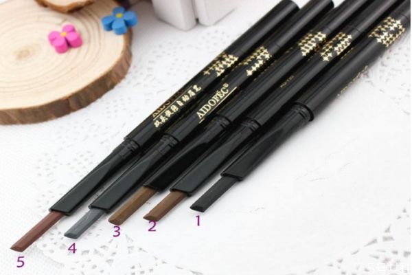 推管眉筆是什么意思 推管眉筆怎么換筆芯 推管眉筆是什么意思 推管眉筆怎么換筆芯