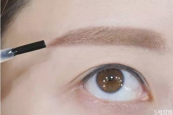 眉筆可以分幾個硬度 眉筆選購注意事項 眉筆可以分幾個硬度 眉筆選購注意事項
