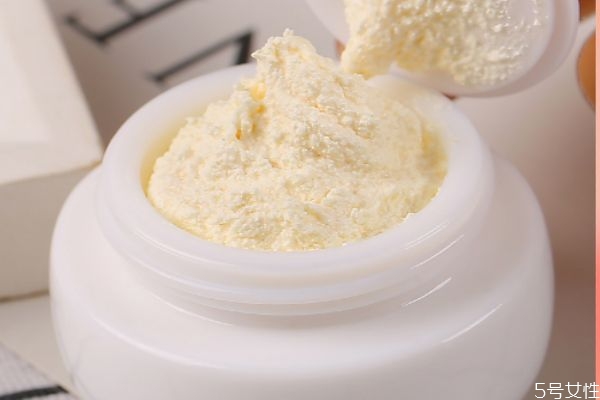 珍珠膏用了為什么變黑 珍珠膏用多久會美白 珍珠膏用了為什么變黑 珍珠膏用多久會美白