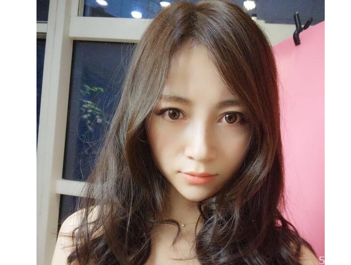 如何用劉海修飾臉型 怎樣用劉海修飾大圓臉 如何用劉海修飾臉型 怎樣用劉海修飾大圓臉