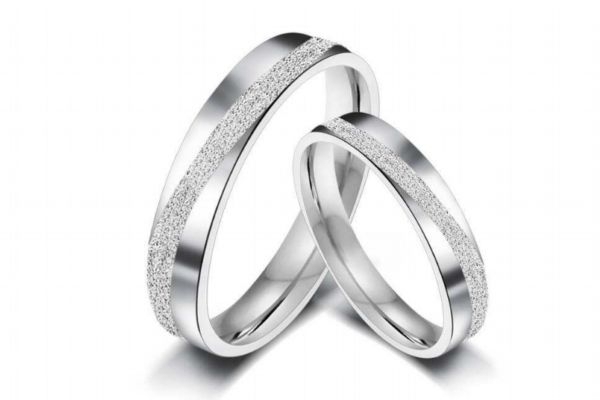 鉑金戒指怎么保養(yǎng) 買鉑金戒指注意什么 鉑金戒指怎么保養(yǎng) 買鉑金戒指注意什么