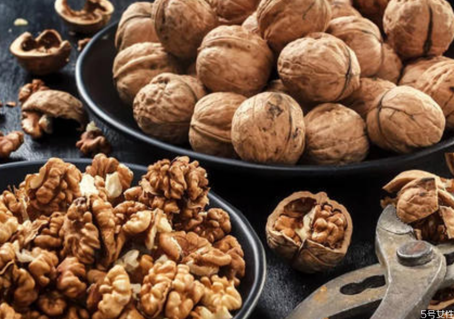 核桃是不是補(bǔ)腦的 為什么核桃像大腦 核桃是不是補(bǔ)腦的 為什么核桃像大腦