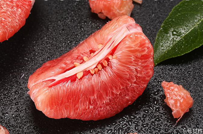 紅心柚子熱量高嗎 紅心柚子吃多了會(huì)胖嗎 紅心柚子熱量高嗎 紅心柚子吃多了會(huì)胖嗎