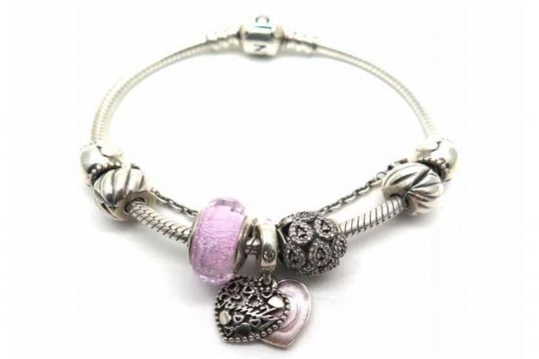 潘多拉手鐲好還是手鏈好 潘多拉手鏈日常清洗方法 潘多拉手鐲好還是手鏈好 潘多拉手鏈日常清洗方法