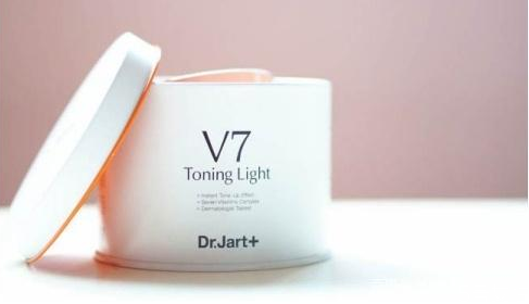 素顏霜適合學生嗎 學生平價好用素顏霜 素顏霜適合學生嗎 學生平價好用素顏霜