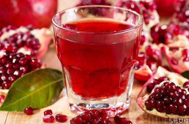 石榴籽泡酒能長期喝嗎 石榴籽泡酒怎么分辨好壞 石榴籽泡酒能長期喝嗎 石榴籽泡酒怎么分辨好壞