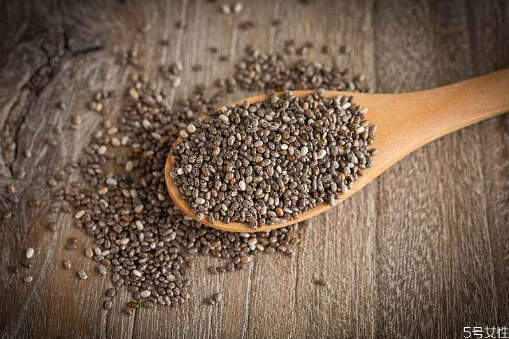 奇亞籽熱量那么高為什么還減肥 奇亞籽什么時(shí)候吃最好 奇亞籽熱量那么高為什么還減肥 奇亞籽什么時(shí)候吃最好
