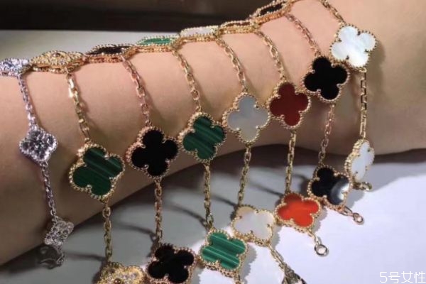 梵克雅寶五花手鏈哪個(gè)好看 梵克雅寶手鏈五花好還是單花 梵克雅寶五花手鏈哪個(gè)好看 梵克雅寶手鏈五花好還是單花