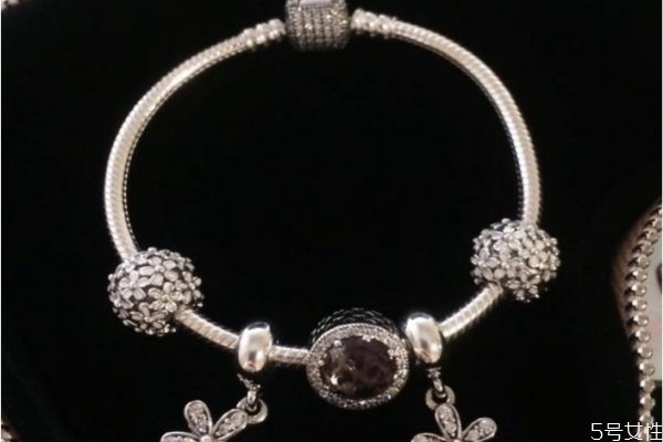 潘多拉手鏈用消磁嗎 潘多拉手鏈珠子有什么寓意 潘多拉手鏈用消磁嗎 潘多拉手鏈珠子有什么寓意