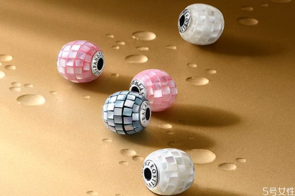 潘多拉手鏈怎么扣 潘多拉手鏈哪個(gè)款式最經(jīng)典 潘多拉手鏈怎么扣 潘多拉手鏈哪個(gè)款式最經(jīng)典