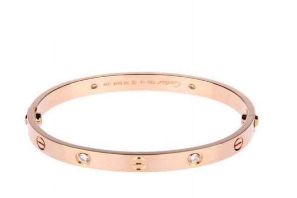 卡地亞手鐲什么顏色好看 卡地亞手鐲有鉆和無(wú)鉆哪個(gè)好 卡地亞手鐲什么顏色好看 卡地亞手鐲有鉆和無(wú)鉆哪個(gè)好