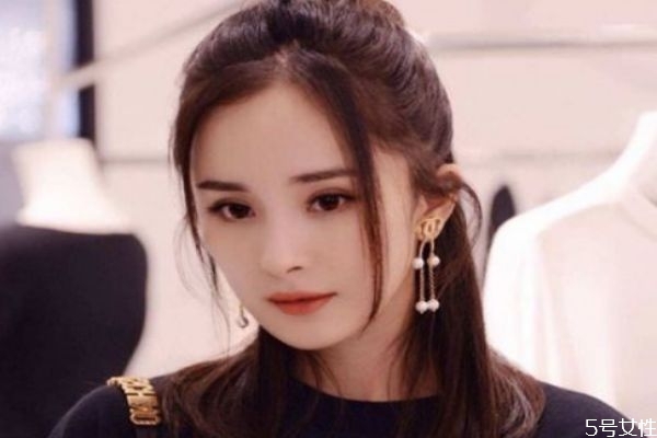 如何用眉粉當(dāng)發(fā)際線粉用 發(fā)際線粉可以用什么代替 如何用眉粉當(dāng)發(fā)際線粉用 發(fā)際線粉可以用什么代替