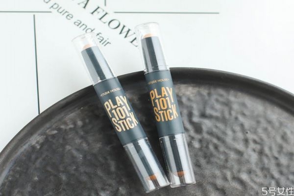 修容棒用完怎么涂開 修容棒和定妝粉先用哪個 修容棒用完怎么涂開 修容棒和定妝粉先用哪個