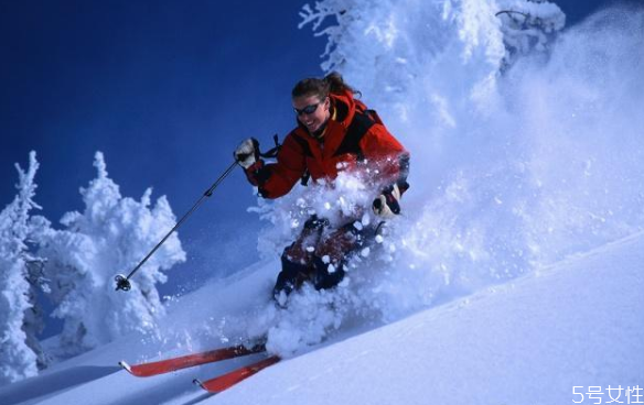 情侶圣誕節(jié)怎么過 最浪漫的圣誕約會地 情侶圣誕節(jié)怎么過 最浪漫的圣誕約會地
