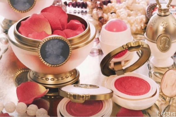 怎么測試化妝品過不過敏 化妝品過敏多久自愈 怎么測試化妝品過不過敏 化妝品過敏多久自愈