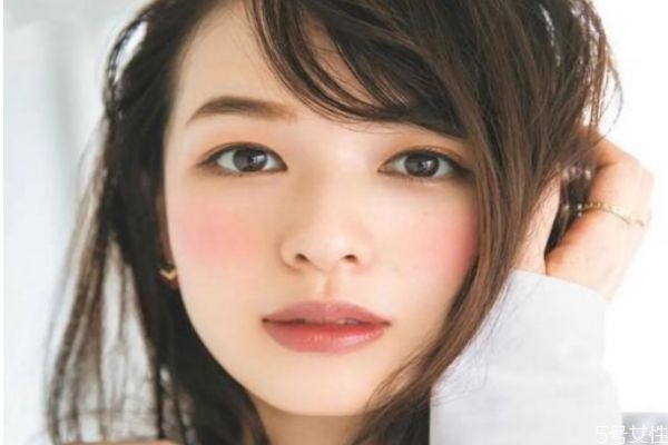 如何畫日系妝容 日系眼妝畫法 如何畫日系妝容 日系眼妝畫法