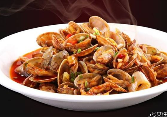 花甲能不能帶殼加熱 花甲隔夜還能吃嗎 花甲能不能帶殼加熱 花甲隔夜還能吃嗎