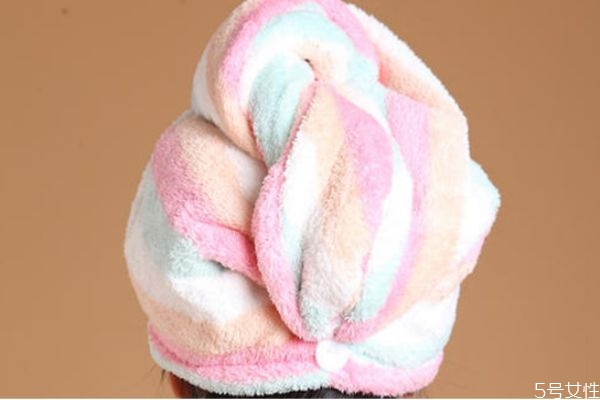 干發(fā)帽幾分鐘讓頭發(fā)變干 干發(fā)帽不宜久戴 干發(fā)帽幾分鐘讓頭發(fā)變干 干發(fā)帽不宜久戴