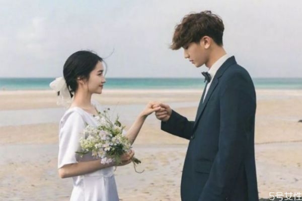 什么樣的男人最吸引女人 情商高的男人都懂女人的心 什么樣的男人最吸引女人 情商高的男人都懂女人的心