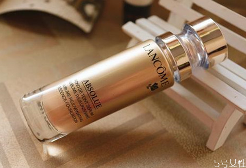 粉底液太干了怎么涂 粉底液干了可以加什么 粉底液太干了怎么涂 粉底液干了可以加什么