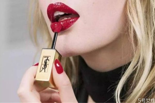 怎么判斷唇釉過期了 唇釉的存放方法 怎么判斷唇釉過期了 唇釉的存放方法