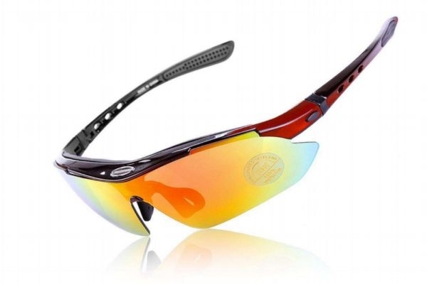 運(yùn)動(dòng)眼鏡度數(shù)如何配 運(yùn)動(dòng)眼鏡和普通眼鏡的區(qū)別 運(yùn)動(dòng)眼鏡度數(shù)如何配 運(yùn)動(dòng)眼鏡和普通眼鏡的區(qū)別