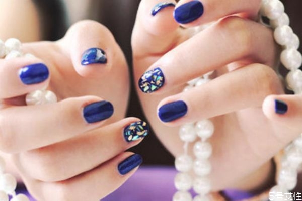 涂指甲油要注意什么 保存指甲油的注意事項 涂指甲油要注意什么 保存指甲油的注意事項