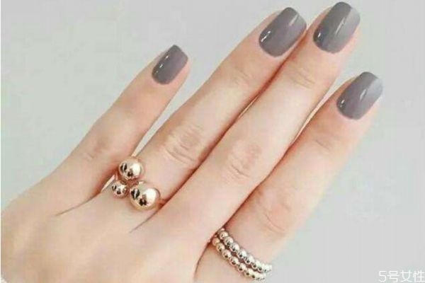 指甲怎么涂好看步驟 正確涂甲油的步驟 指甲怎么涂好看步驟 正確涂甲油的步驟