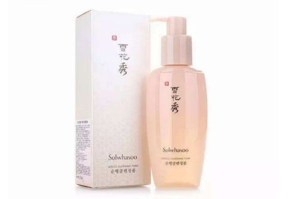 洗臉一定要用洗面奶嗎 洗面奶洗臉的最佳時間 洗臉一定要用洗面奶嗎 洗面奶洗臉的最佳時間