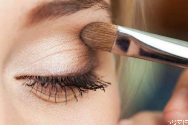 化妝刷可以隨便買嗎 幾十塊錢的化妝刷能用嗎 化妝刷可以隨便買嗎 幾十塊錢的化妝刷能用嗎