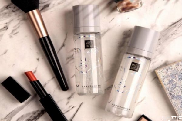 瑪麗黛佳定妝噴霧好用嗎 瑪麗黛佳定妝噴霧怎么用 瑪麗黛佳定妝噴霧好用嗎 瑪麗黛佳定妝噴霧怎么用