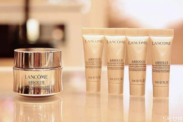 眼霜涂多了會怎樣 眼霜涂臉上會怎樣 眼霜涂多了會怎樣 眼霜涂臉上會怎樣