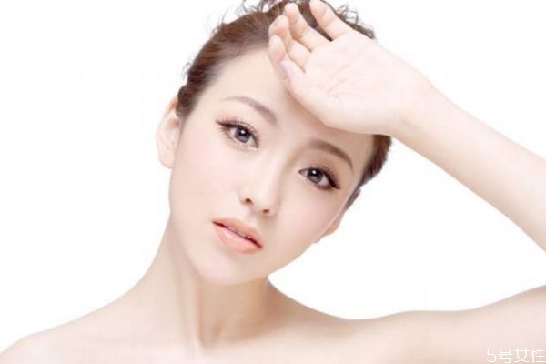 為什么女性月經(jīng)前愛長痘 月經(jīng)期間長痘痘怎么辦 為什么女性月經(jīng)前愛長痘 月經(jīng)期間長痘痘怎么辦