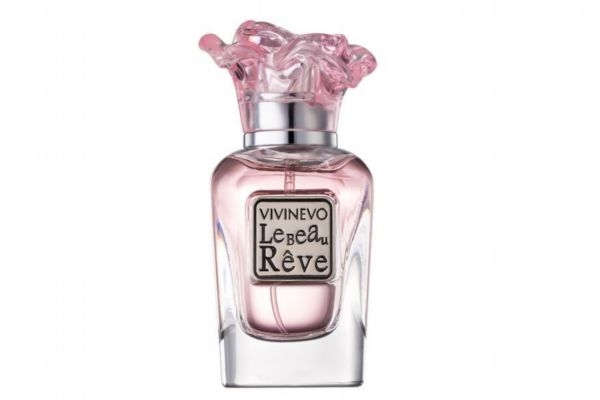 怎么噴香水人走過留香 怎么噴香水讓路過的人能聞到 怎么噴香水人走過留香 怎么噴香水讓路過的人能聞到