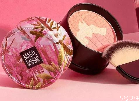 國產腮紅哪個牌子好用 貧民窟女孩必備腮紅 國產腮紅哪個牌子好用 貧民窟女孩必備腮紅