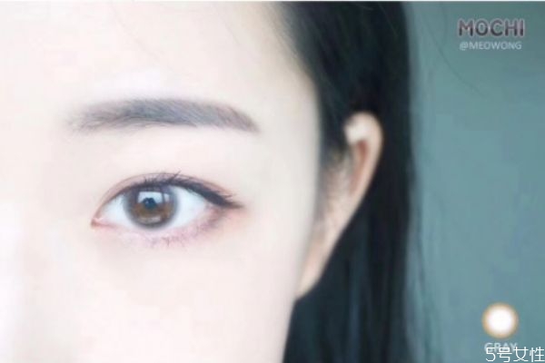 美瞳滑片是什么意思 什么樣的美瞳不會滑片 美瞳滑片是什么意思 什么樣的美瞳不會滑片