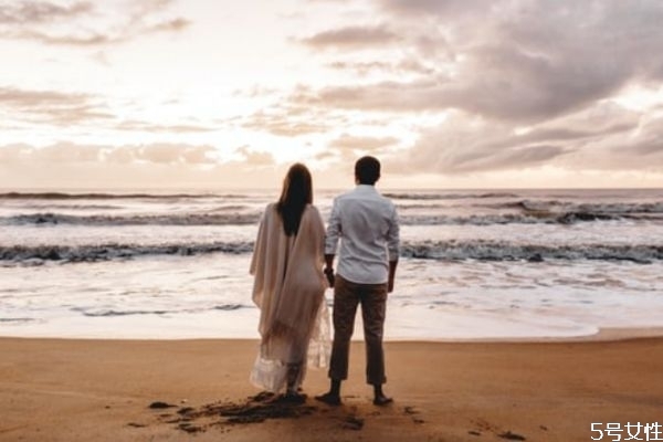 怎樣讓老公和小三反目 怎么分離老公和小三 怎樣讓老公和小三反目 怎么分離老公和小三