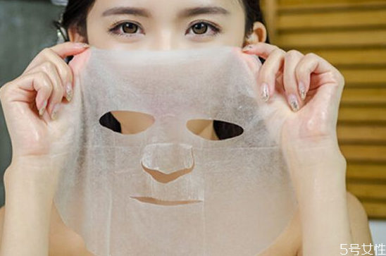 冬天面膜是熱敷還是冷敷 冬天怎么敷面膜才正確 冬天面膜是熱敷還是冷敷 冬天怎么敷面膜才正確