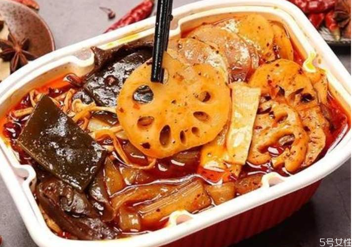 自熱火鍋怎么弄 自熱火鍋可以帶上火車嗎 自熱火鍋怎么弄 自熱火鍋可以帶上火車嗎