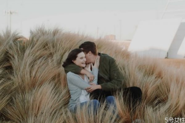 異地戀誰更容易提分手 異地戀怎么判斷真心 異地戀誰更容易提分手 異地戀怎么判斷真心