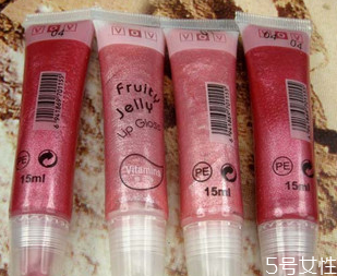 唇蜜可以當(dāng)唇膜使用嗎 唇蜜和唇膜的區(qū)別 唇蜜可以當(dāng)唇膜使用嗎 唇蜜和唇膜的區(qū)別