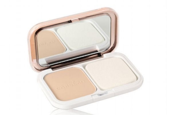 粉餅上有一層油怎么辦 粉餅用久了上面有油脂怎么去除 粉餅上有一層油怎么辦 粉餅用久了上面有油脂怎么去除