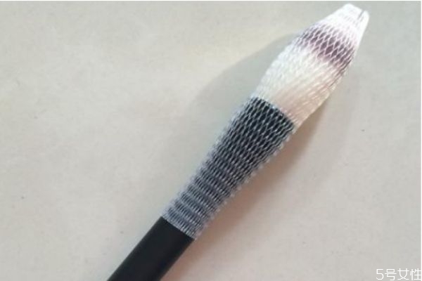 化妝刷需要晾多久才干 化妝刷變形修復(fù)小妙招 化妝刷需要晾多久才干 化妝刷變形修復(fù)小妙招