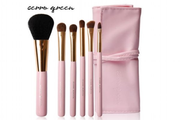 化妝刷可以用洗面奶洗嗎 化妝刷能用來干洗嗎 化妝刷可以用洗面奶洗嗎 化妝刷能用來干洗嗎