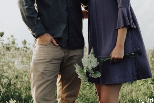 和男朋友約會聊什么話題 初次約會聊怎么不冷場 和男朋友約會聊什么話題 初次約會聊怎么不冷場