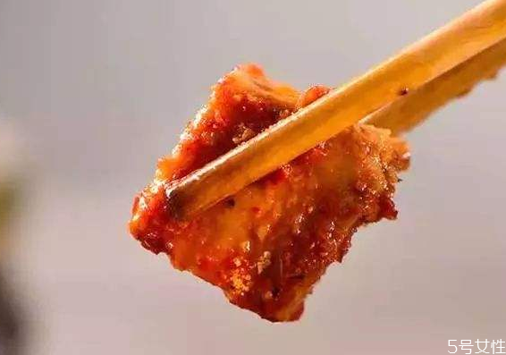 自己做的豆腐乳可以放多久 腐乳有酒味還能吃嗎 自己做的豆腐乳可以放多久 腐乳有酒味還能吃嗎