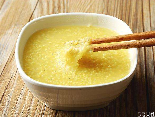 怎樣看小米粥煮熟了沒(méi)有 小米粥怎樣熟的快 怎樣看小米粥煮熟了沒(méi)有 小米粥怎樣熟的快