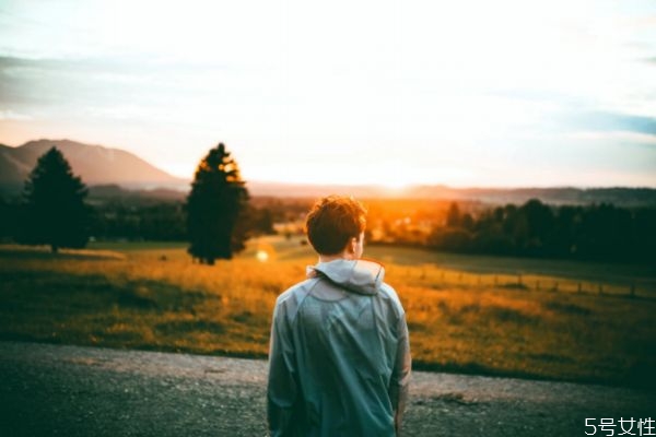 異地分居夫妻感情淡了怎么辦 夫妻分居多長(zhǎng)感情就沒(méi)了 異地分居夫妻感情淡了怎么辦 夫妻分居多長(zhǎng)感情就沒(méi)了