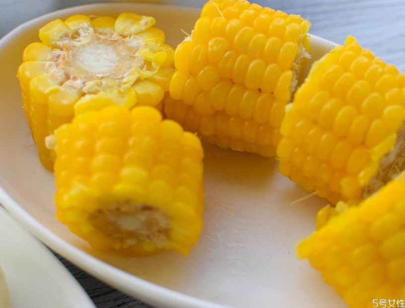 速凍玉米是生的還是熟的 速凍玉米煮多久能熟 速凍玉米是生的還是熟的 速凍玉米煮多久能熟